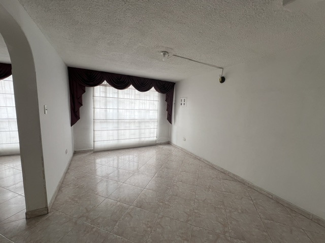 Casa en venta en Pontevedra, Bogotá · foto 20 de 24