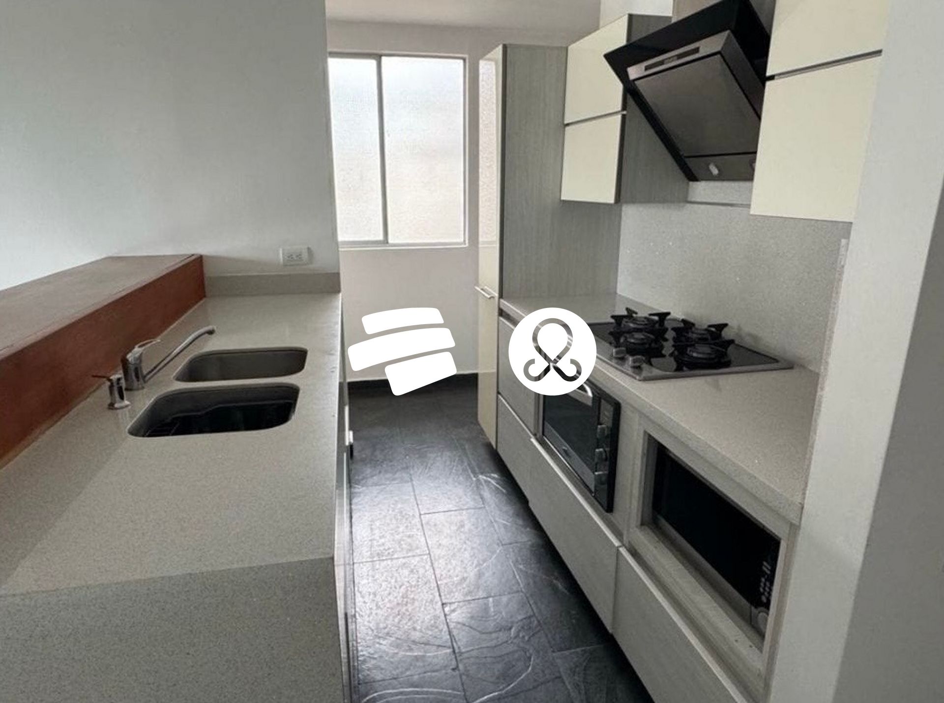Apartamento en venta en Zona Centro, Envigado · foto 10 de 12