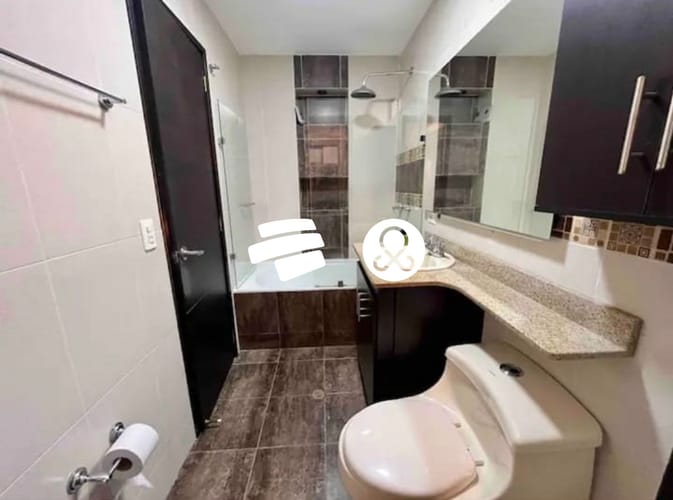 Apartamento de 3 alcobas en venta en Laureles, Medellín, 152 m² · foto 11 de 13