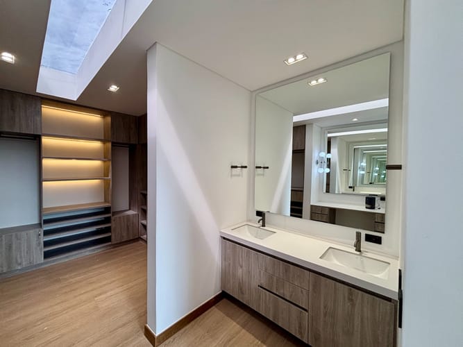 Casa de 4 alcobas en venta en Las Palmas, Envigado, 331 m² · foto 14 de 24