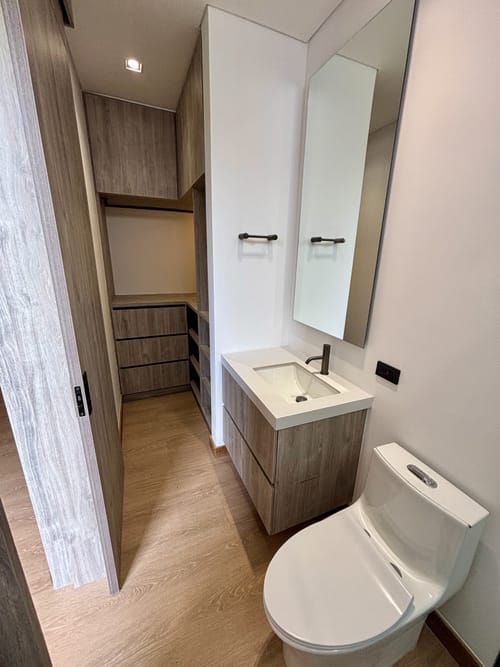 Casa de 4 alcobas en venta en Las Palmas, Envigado, 331 m² · foto 13 de 24