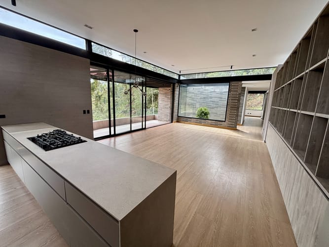 Casa de 4 alcobas en venta en Las Palmas, Envigado, 331 m² · foto 22 de 24