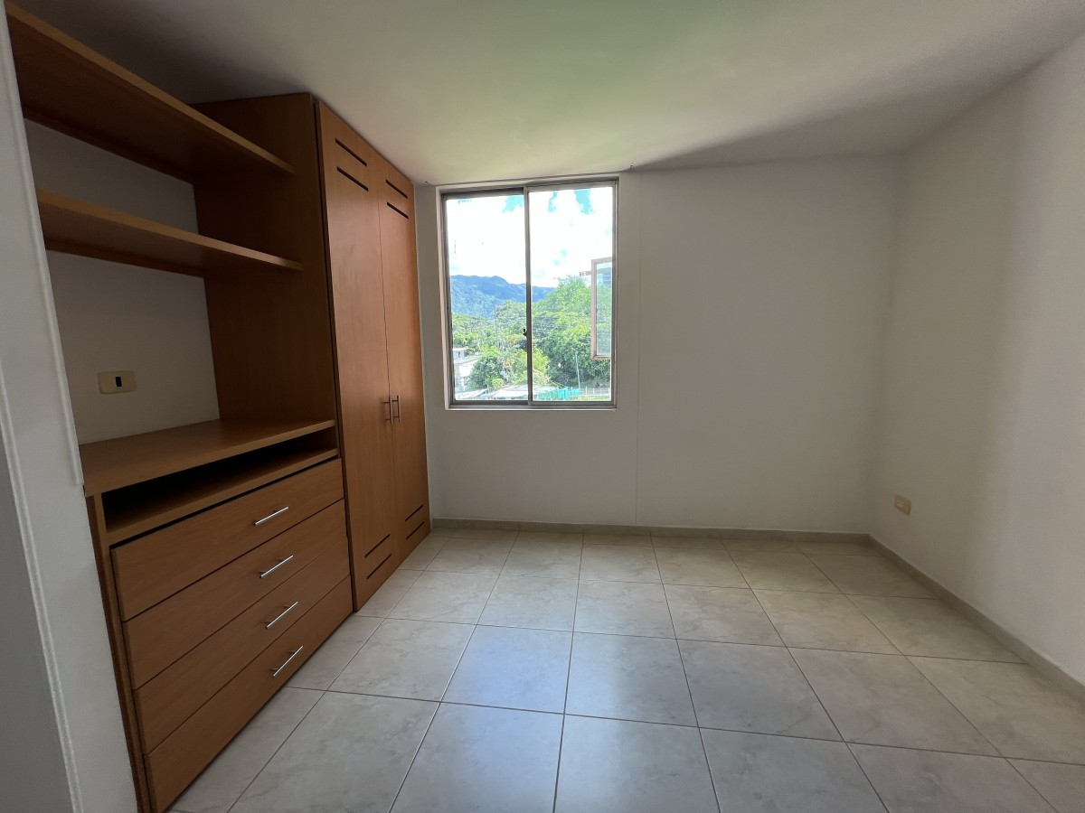 Apartamento en arriendo en Torreon De Piedra Pintada Et. Ii, Ibagué · foto 2 de 13