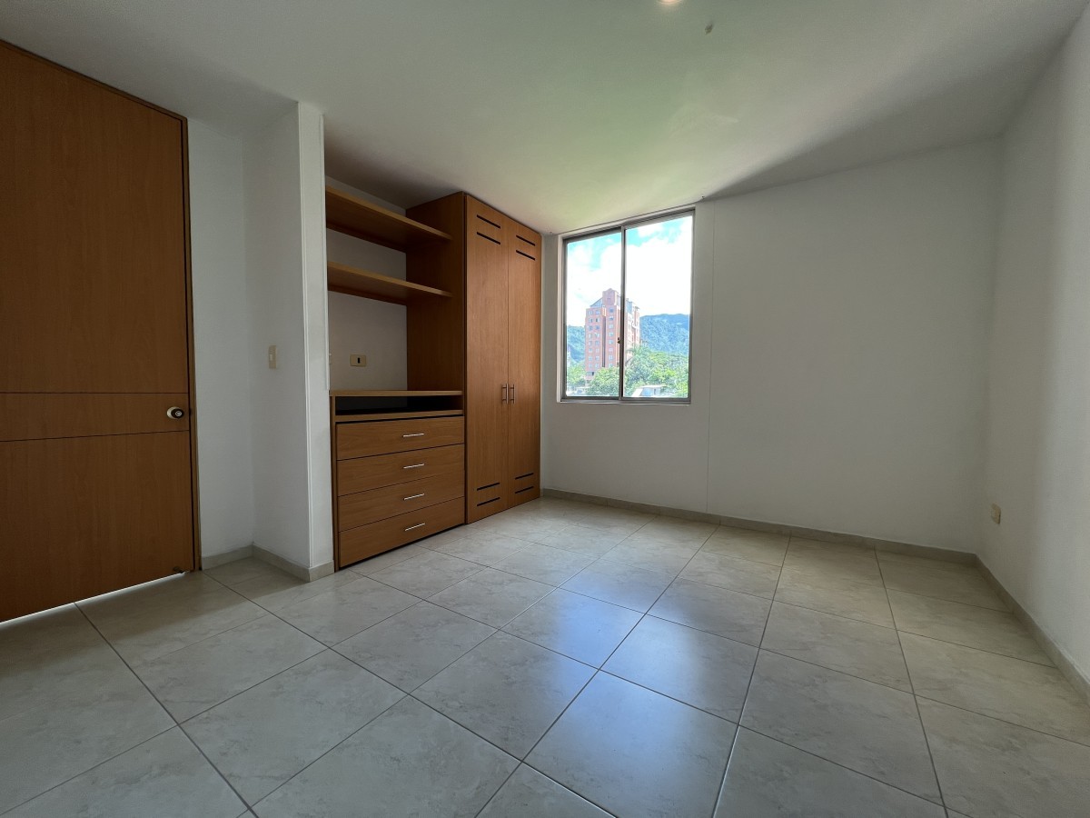 Apartamento en arriendo en Torreon De Piedra Pintada Et. Ii, Ibagué · foto 3 de 13