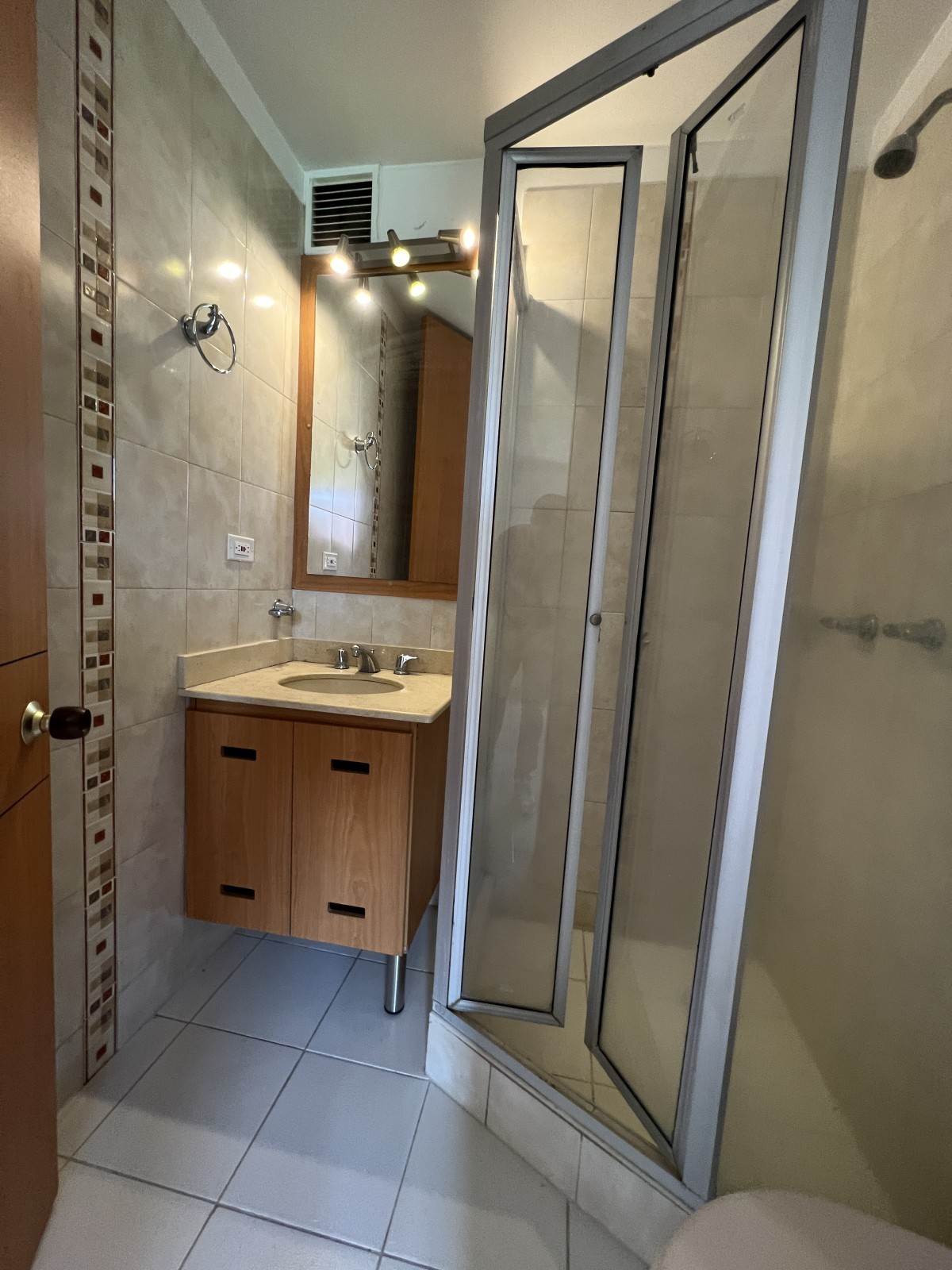 Apartamento en arriendo en Torreon De Piedra Pintada Et. Ii, Ibagué · foto 10 de 13