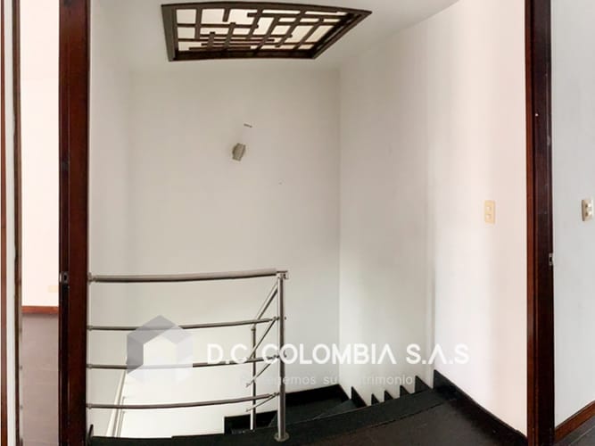 Casa de 3 alcobas en venta en Cr. Los Geranios, Armenia, 114 m² · foto 5 de 12