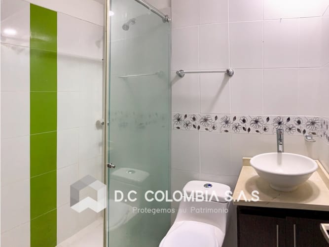 Casa de 3 alcobas en venta en Cr. Los Geranios, Armenia, 114 m² · foto 7 de 12