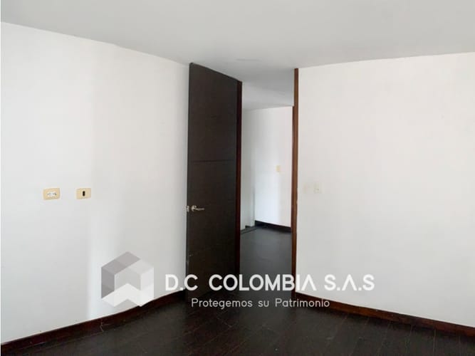 Casa de 3 alcobas en venta en Cr. Los Geranios, Armenia, 114 m² · foto 8 de 12