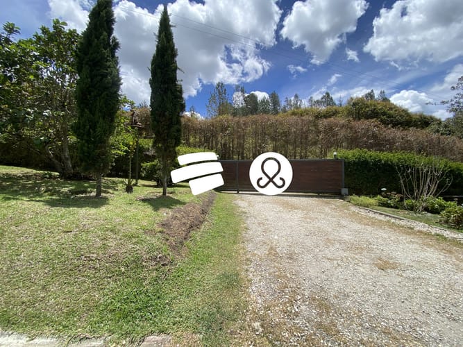 Casa de 5 alcobas en venta en Loma Del Escobero, El Retiro · foto 2 de 24