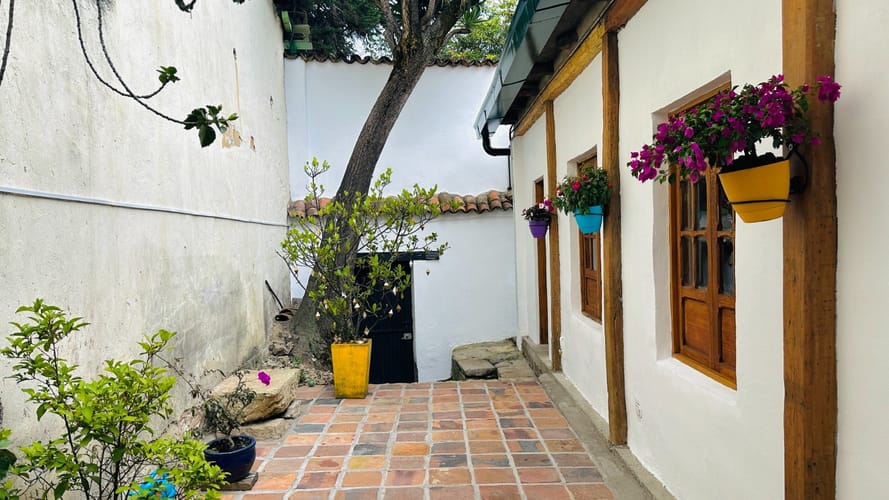 Casa de 3 alcobas en venta en La Candelaria, Bogotá, 240 m² · foto 3 de 11