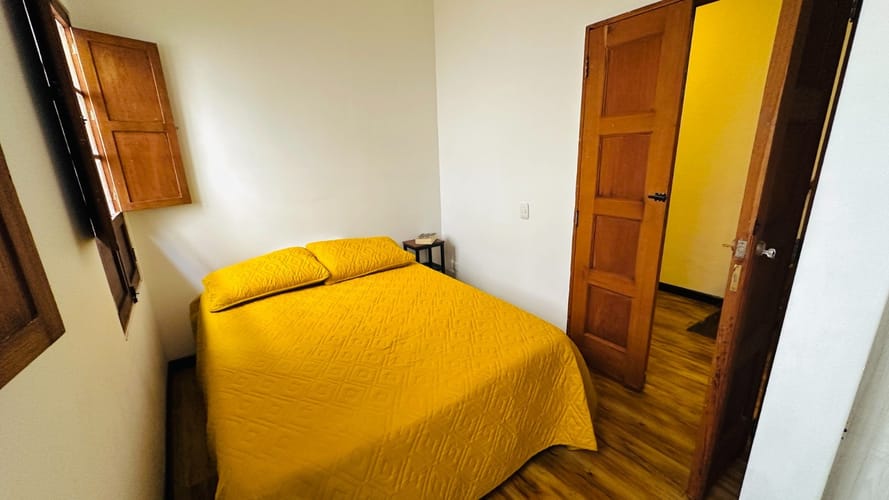 Casa de 3 alcobas en venta en La Candelaria, Bogotá, 240 m² · foto 9 de 11