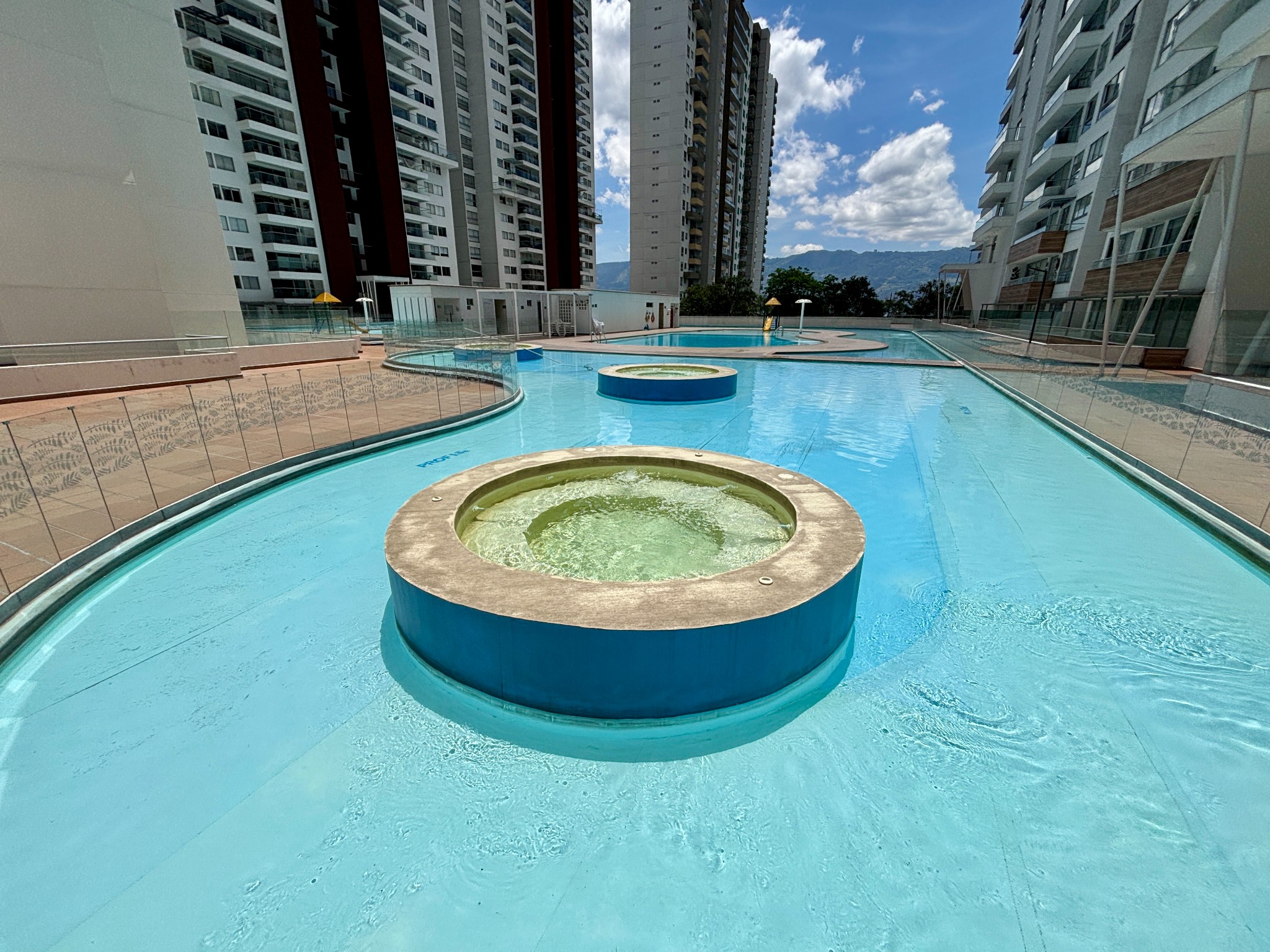 Apartamento en venta en Suramérica, La Estrella · foto 12 de 24