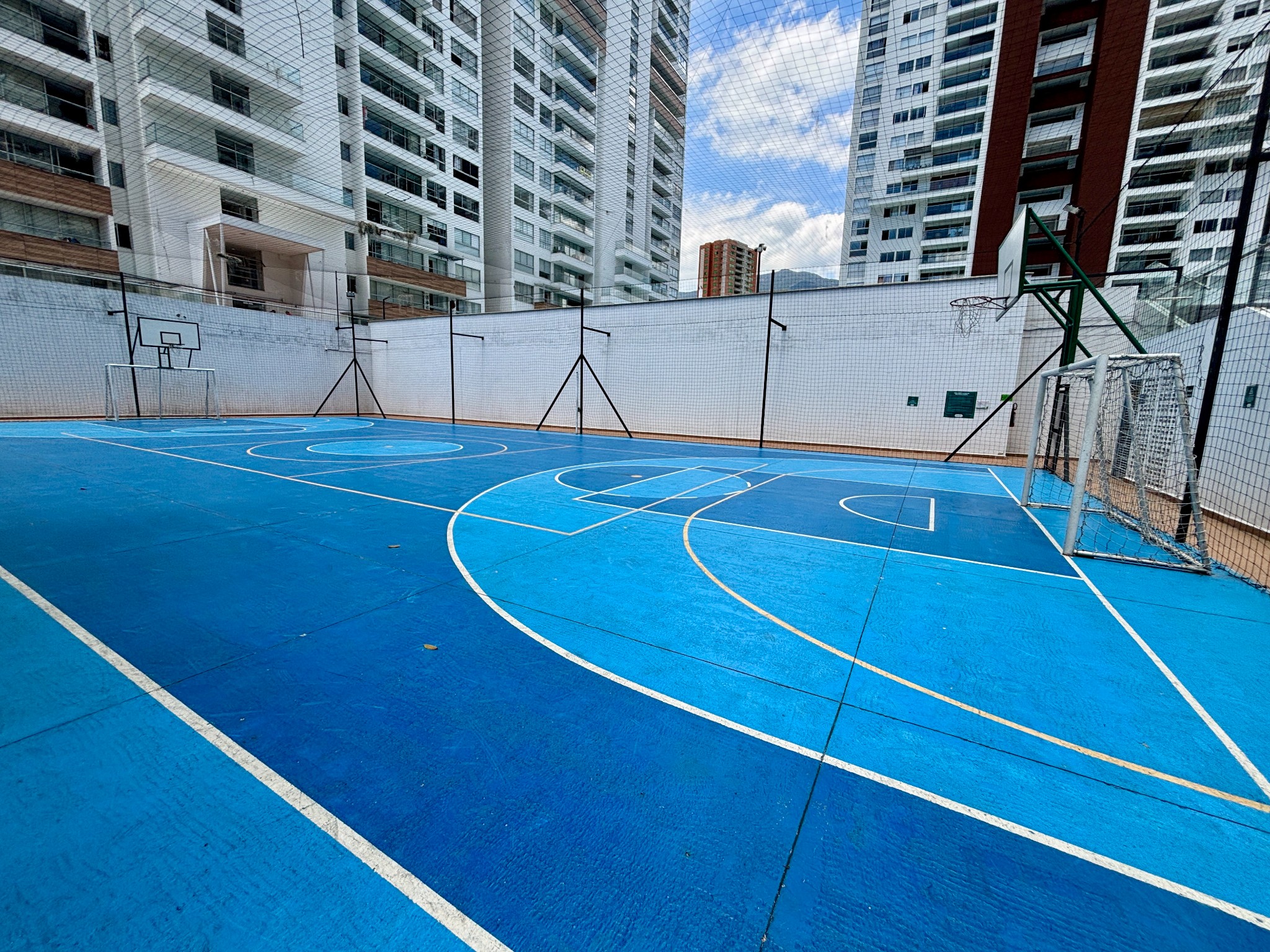 Apartamento en venta en Suramérica, La Estrella · foto 16 de 24