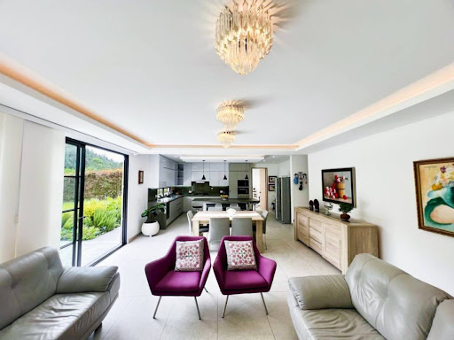 3BR House in Llano Grande (236 m²) - 2
