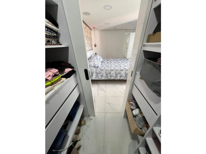 Apartamento de 3 alcobas en venta en Loma De Los Bernal, Medellín, 120 m² · foto 11 de 12