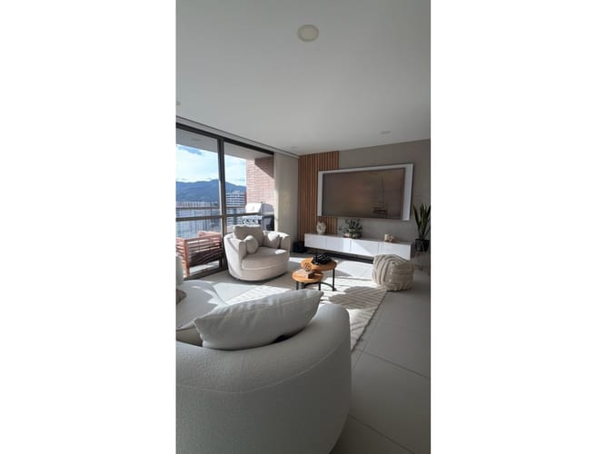 Apartamento de 3 alcobas en venta en Loma De La Doctora, Sabaneta, 120 m² · foto 1 de 20
