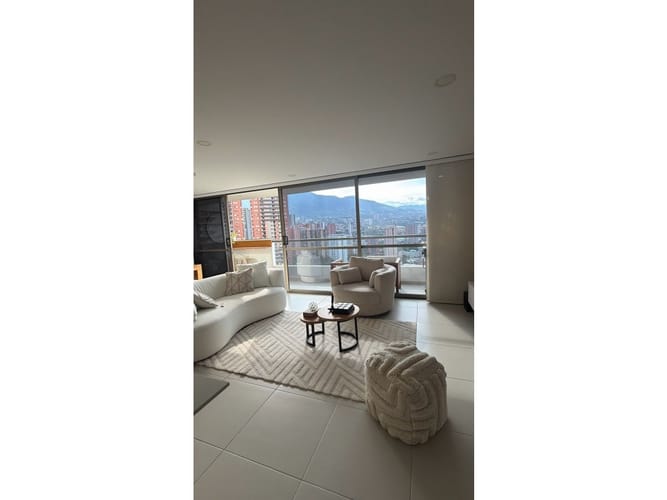 Apartamento de 3 alcobas en venta en Loma De La Doctora, Sabaneta, 120 m² · foto 3 de 20