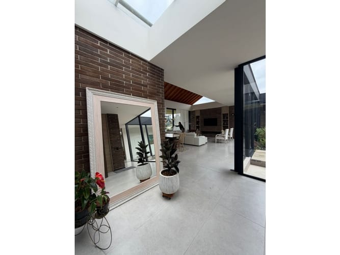 Casa de 4 alcobas en venta en San Miguel, La Ceja, 380 m² · foto 2 de 22