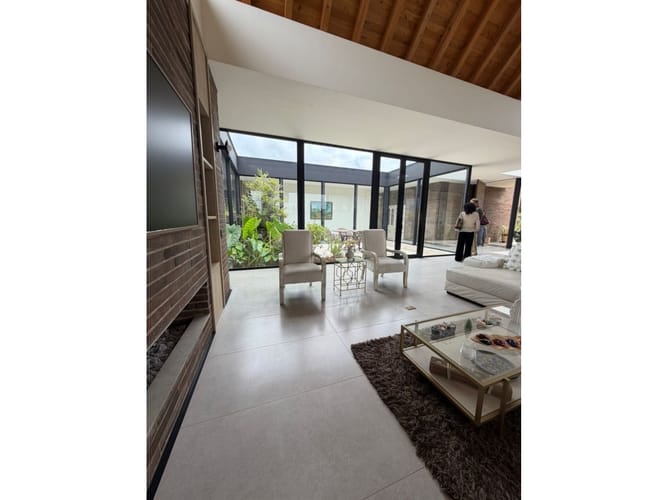 Casa de 4 alcobas en venta en San Miguel, La Ceja, 380 m² · foto 8 de 22