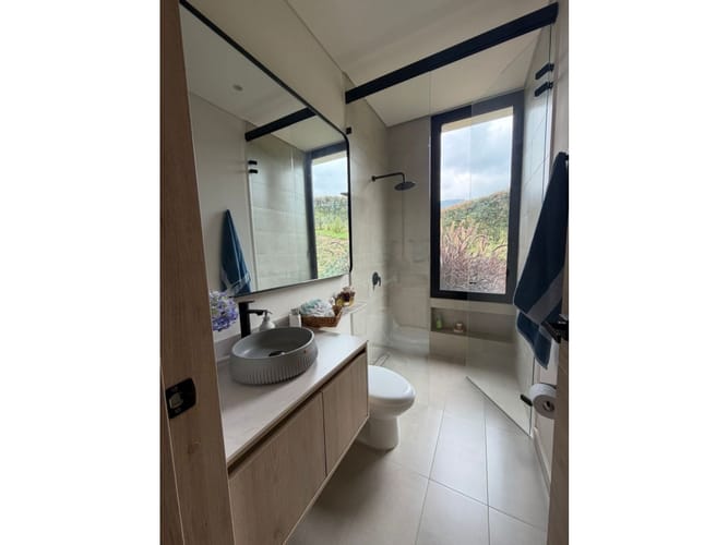 Casa de 4 alcobas en venta en San Miguel, La Ceja, 380 m² · foto 9 de 22