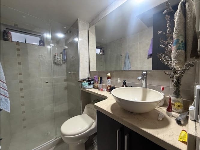 Apartamento en venta en Loma De Los Bernal, Medellín · foto 9 de 11