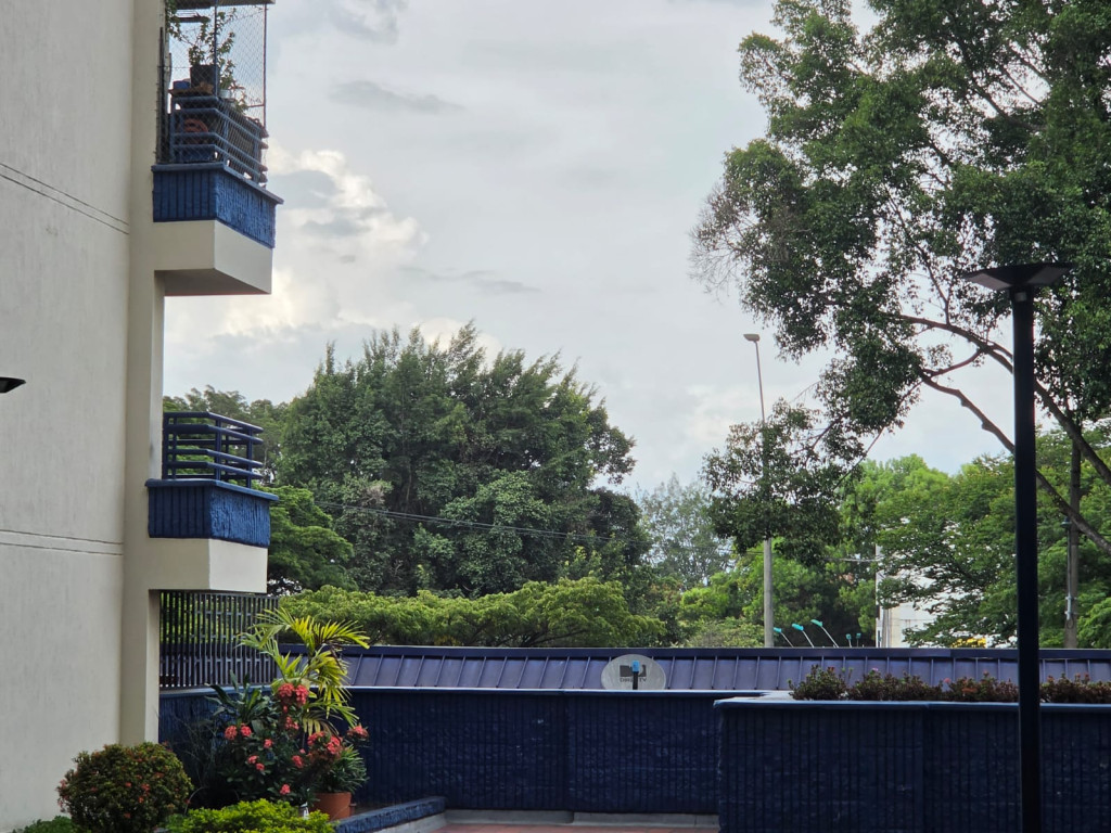 Apartamento en venta en El Refugio, Cali · foto 5 de 19