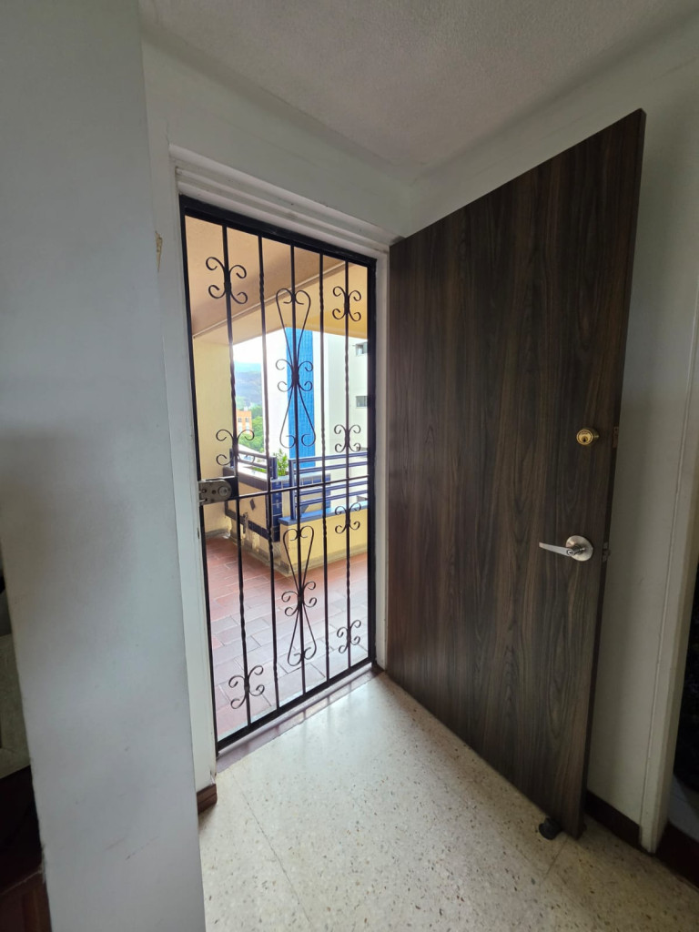 Apartamento en venta en El Refugio, Cali · foto 15 de 19
