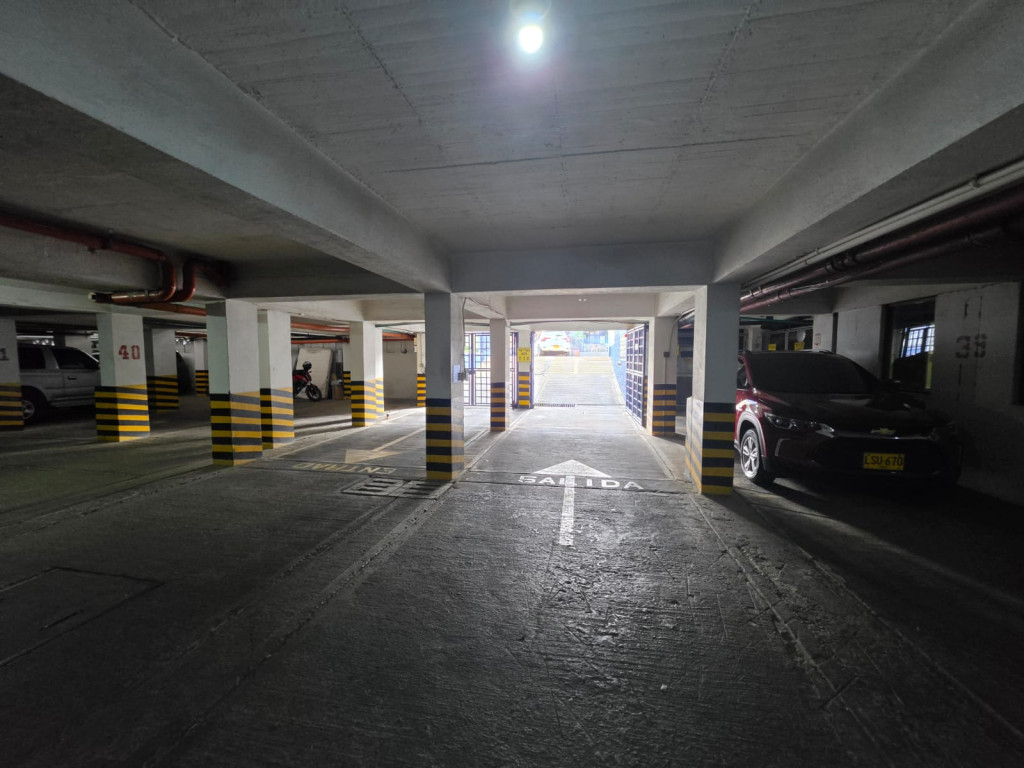 Apartamento en venta en El Refugio, Cali · foto 17 de 19