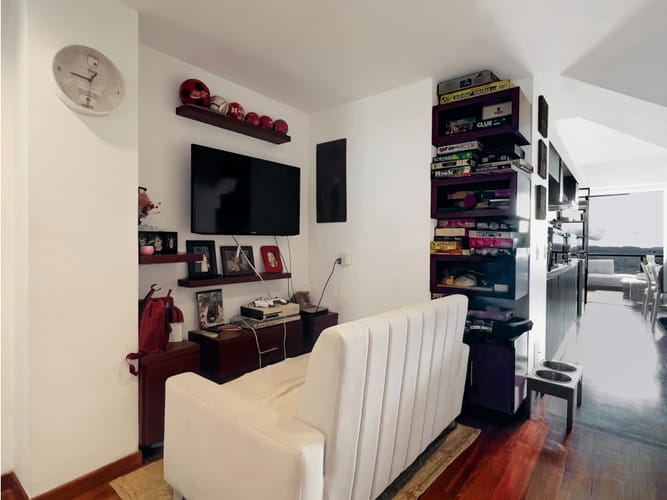 Apartamento de 4 alcobas en venta en Castilla, Bogotá, 141 m² · foto 3 de 20
