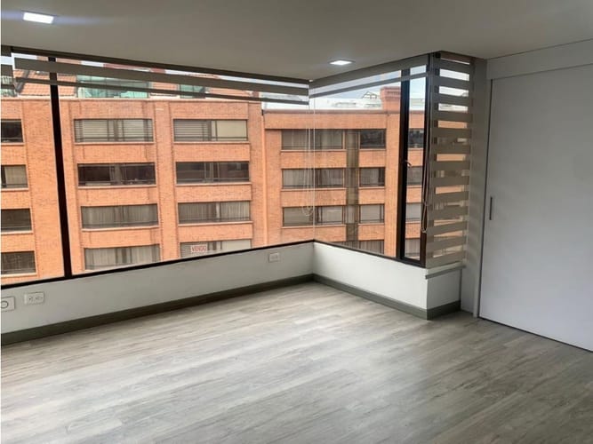 Apartamento de 3 alcobas en venta en Santa Barbara Occidental, Bogotá, 158 m² · foto 5 de 22