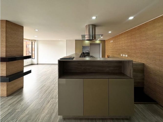 Apartamento de 3 alcobas en venta en Santa Barbara Occidental, Bogotá, 158 m² · foto 20 de 22