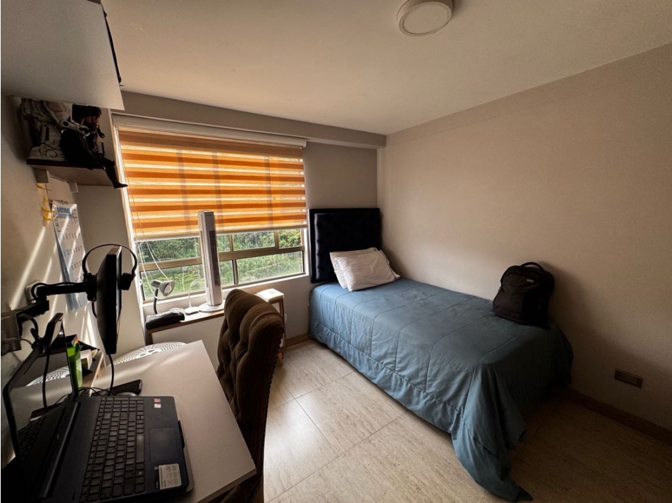 Apartamento en venta en Loma De Los Bernal, Medellín · foto 7 de 13