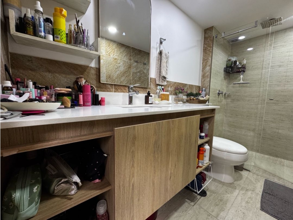 Apartamento en venta en Loma De Los Bernal, Medellín · foto 13 de 13