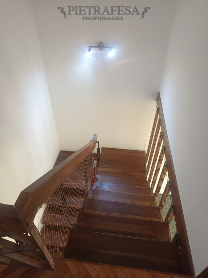 Casa en alquiler, 2 dormitorios, 2 baños, patio con parrillero, cochera. Brazo Oriental. · Foto 12