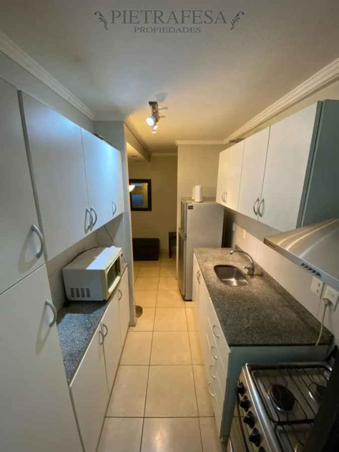 Apartamento en alquiler, 1 dormitorio, 1 baño, terraza lavadero. Amueblado. Pocitos. · Foto 12