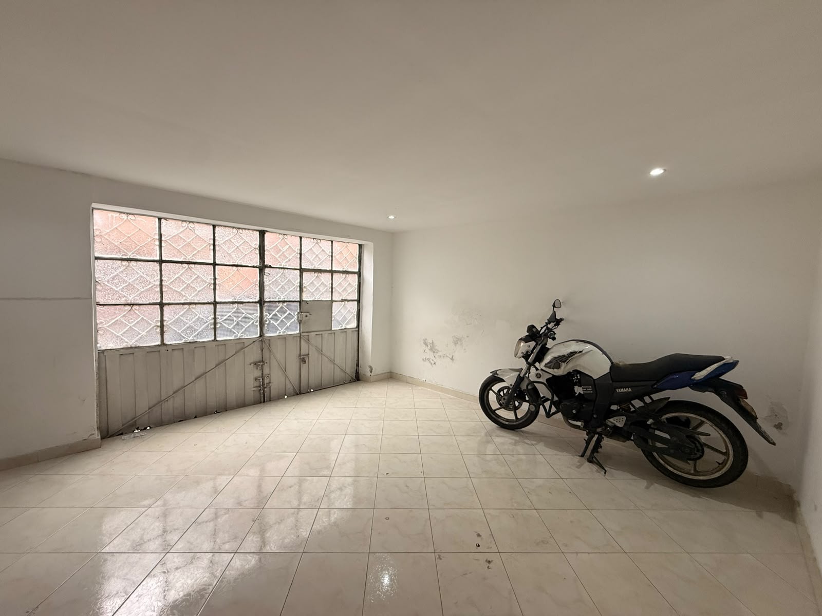 Casa en venta en Claret, Bogotá · foto 7 de 24