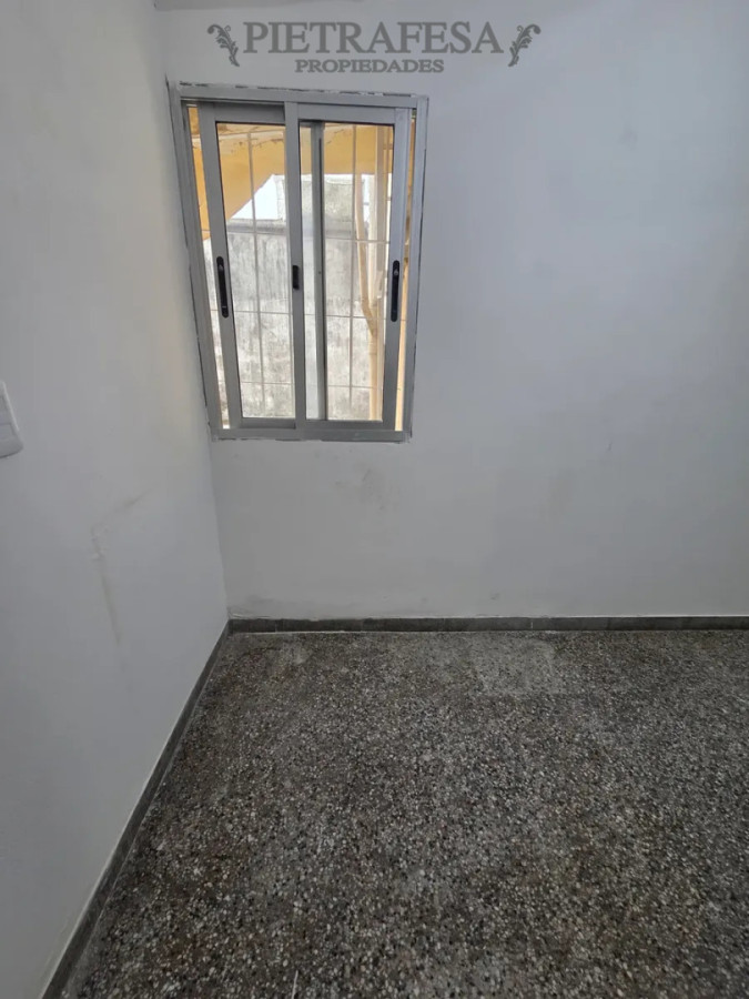 Apartamento en alquiler, 1 dormitorio, 1 baño. Perez Castellanos. · Foto 6