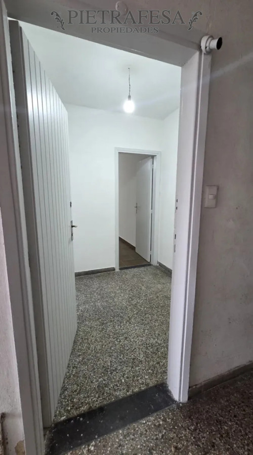 Apartamento en alquiler, 1 dormitorio, 1 baño. Perez Castellanos. · Foto 8