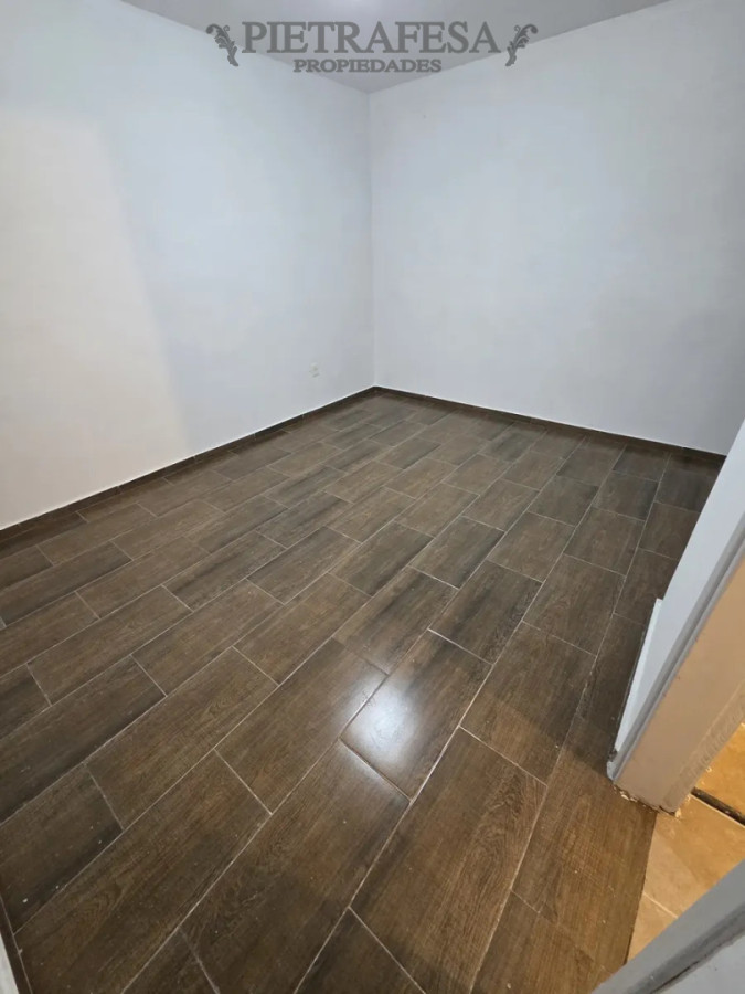 Apartamento en alquiler, 1 dormitorio, 1 baño. Perez Castellanos. · Foto 9