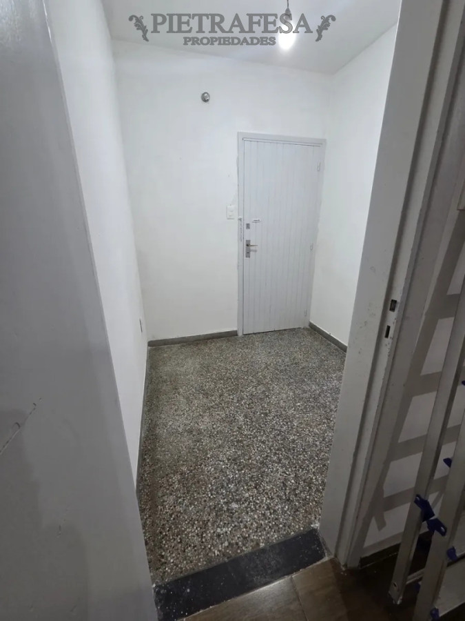 Apartamento en alquiler, 1 dormitorio, 1 baño. Perez Castellanos. · Foto 10