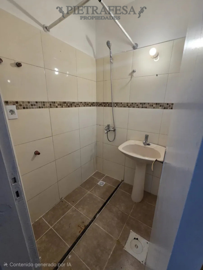 Apartamento en alquiler, 1 dormitorio, 1 baño. Perez Castellanos. · Foto 11