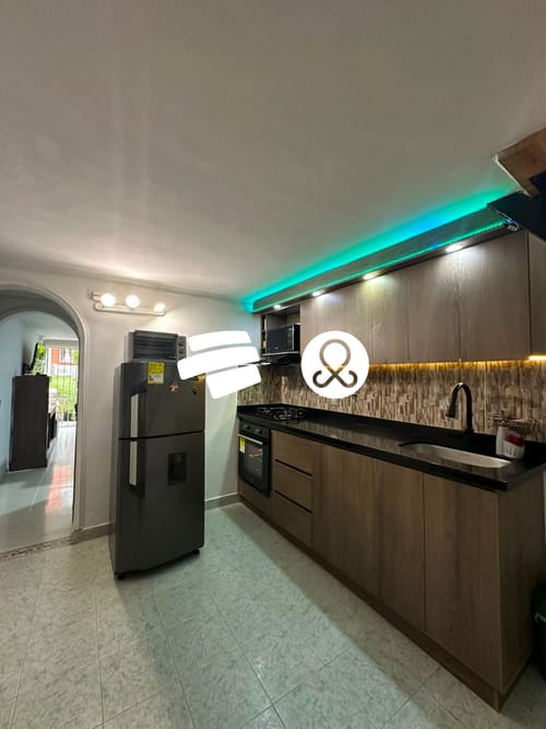 Casa de 4 alcobas en venta en Cabecera San Antonio De Prado, Medellín, 105 m² · foto 2 de 10