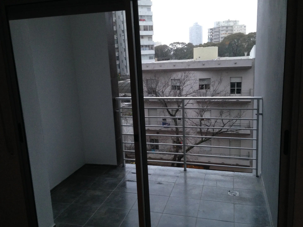 Alquiler Apartamento De 1 Dormitorio Terraza Garaje Luminoso En Pocitos · Foto 3