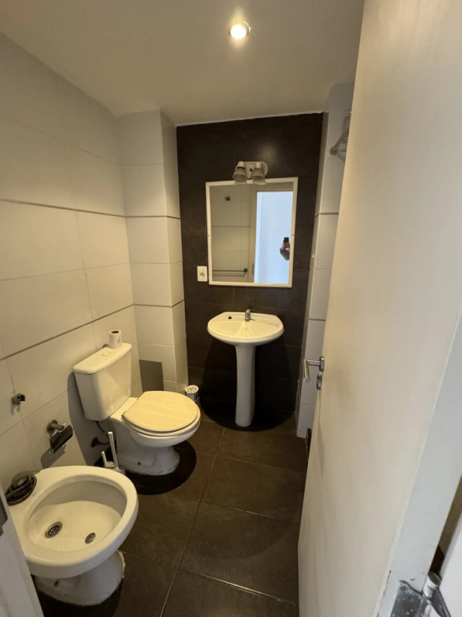 Alquiler Apartamento De 1 Dormitorio Terraza Garaje Luminoso En Pocitos · Foto 11