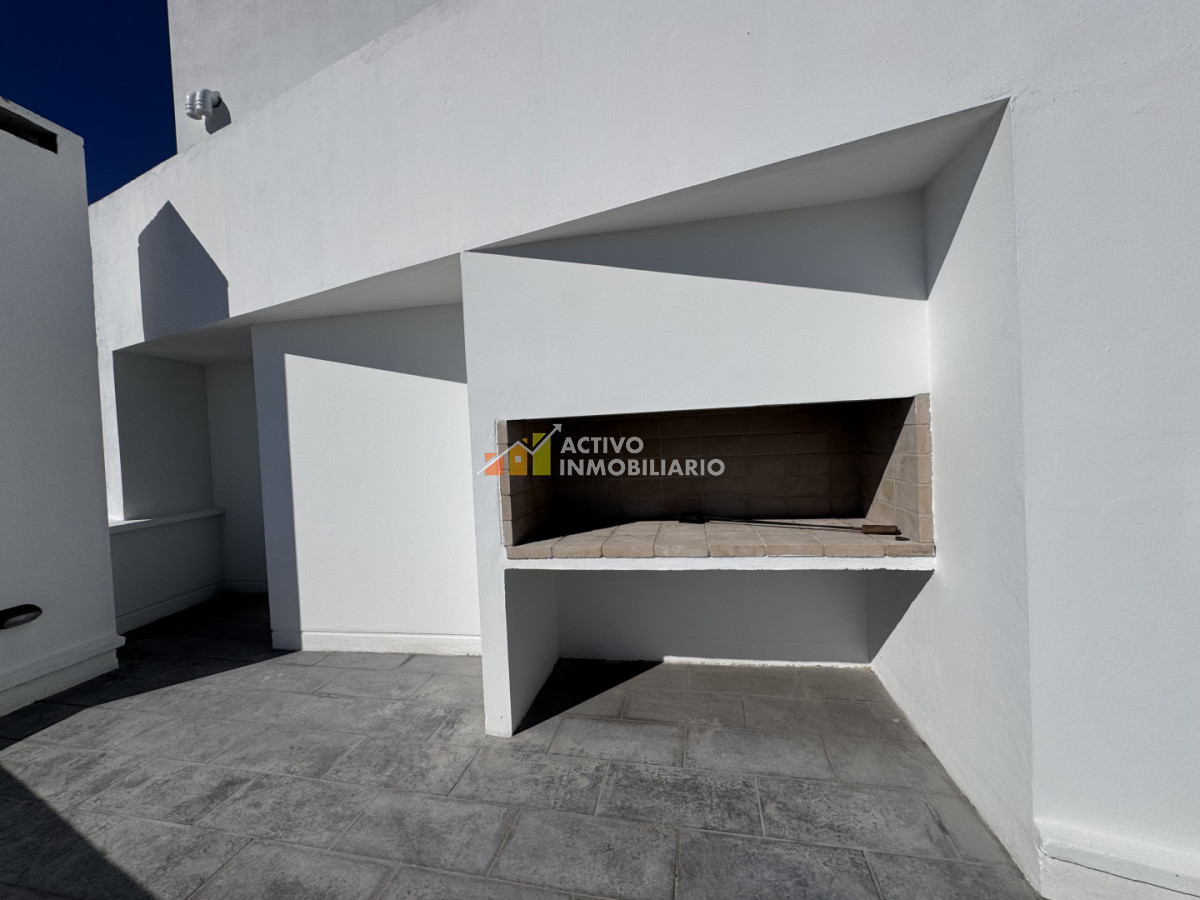 Alquiler apartamento amoblado 1 dormitorio + balcón + garage - Tres Cruces · Foto 11