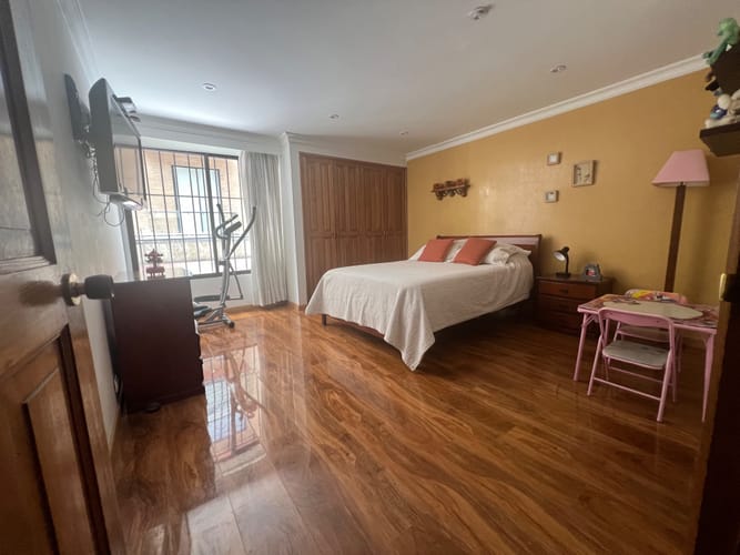 Apartamento de 3 alcobas en venta en San Patricio, Bogotá, 197 m² · foto 9 de 23