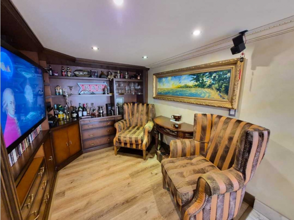 Apartamento en venta en Los Rosales, Bogotá · foto 3 de 24