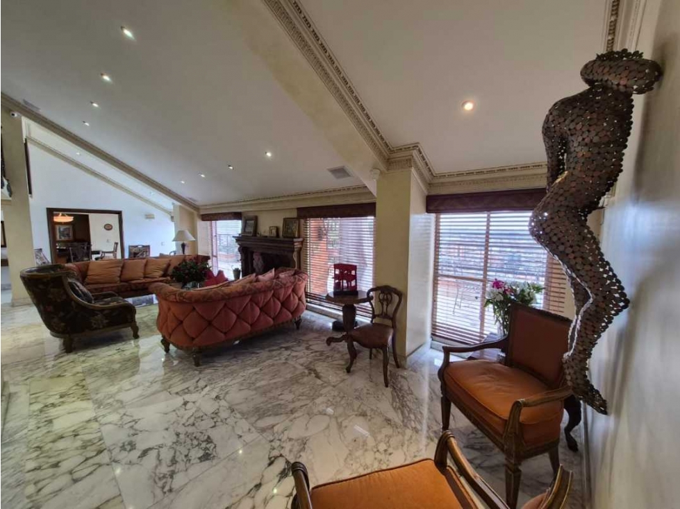 Apartamento en venta en Los Rosales, Bogotá · foto 4 de 24