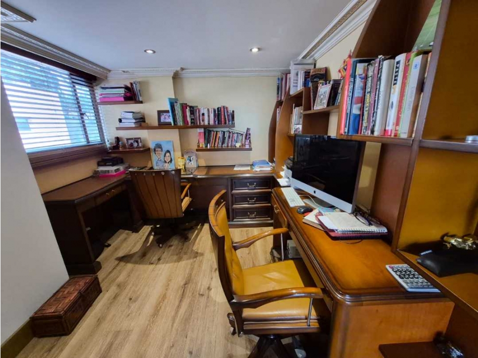 Apartamento en venta en Los Rosales, Bogotá · foto 6 de 24