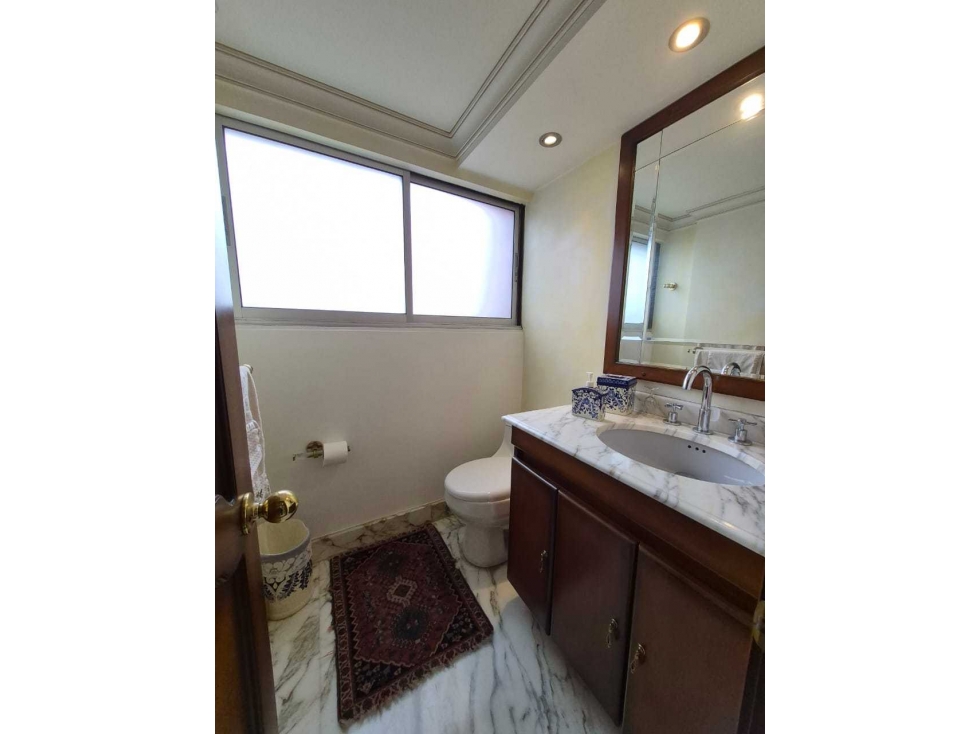 Apartamento en venta en Los Rosales, Bogotá · foto 8 de 24